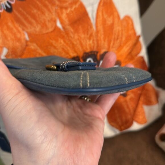 VINTAGE COACH SOHO MINI POUCH BUCKLE BAG SUEDE LEATHER W/HANGTAG STYLE #4332 GVC - Picture 17 of 17